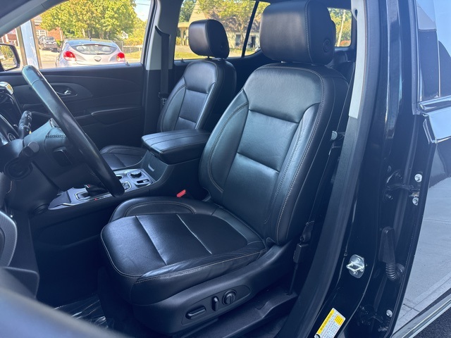 2020 Chevrolet Traverse Premier photo 7