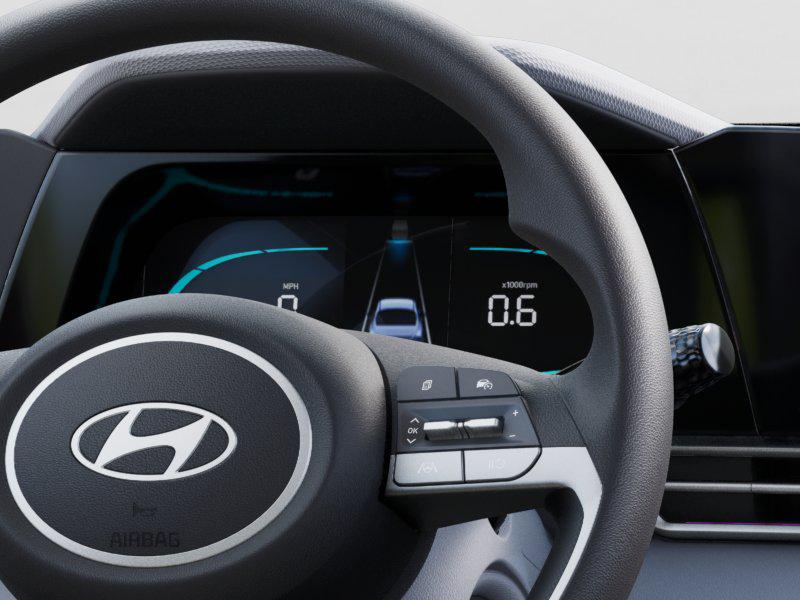 2025 Hyundai Elantra SE photo 13