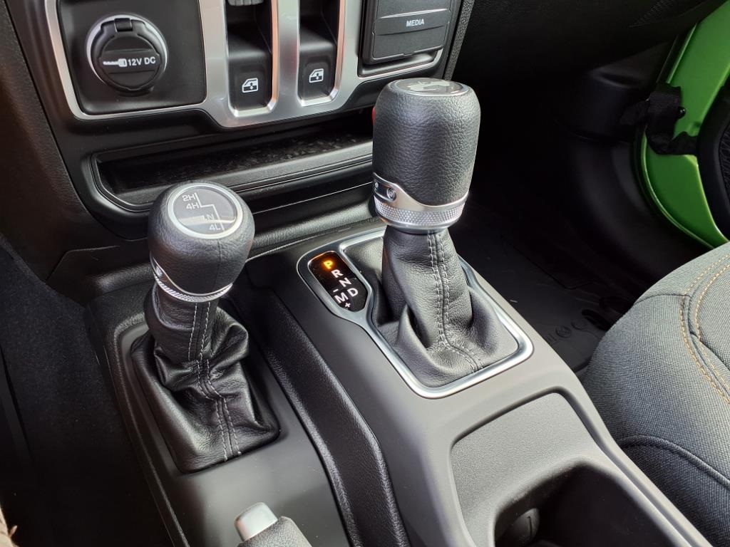 2025 Jeep Wrangler Sport photo 12