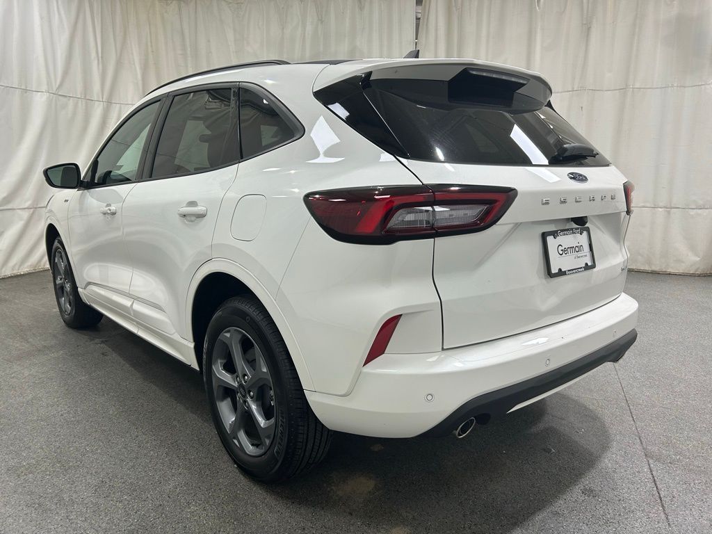 2024 Ford Escape ST-Line Select photo 5