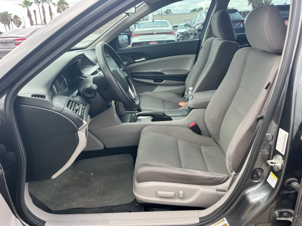 2012 Honda Accord LX-P photo 17