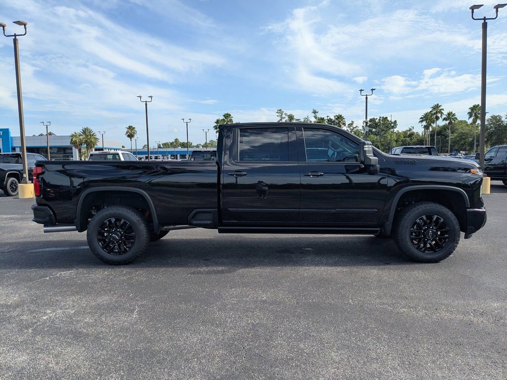 2025 Chevrolet Silverado 3500HD High Country Sport photo 2
