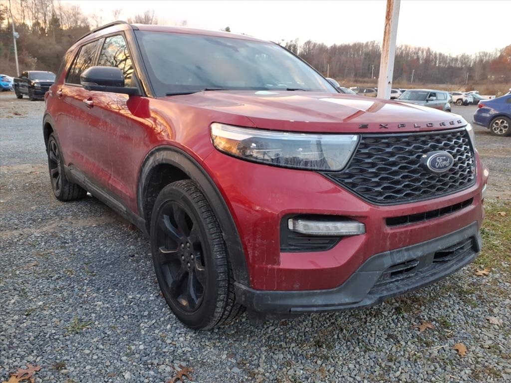 2023 Ford Explorer ST photo 3