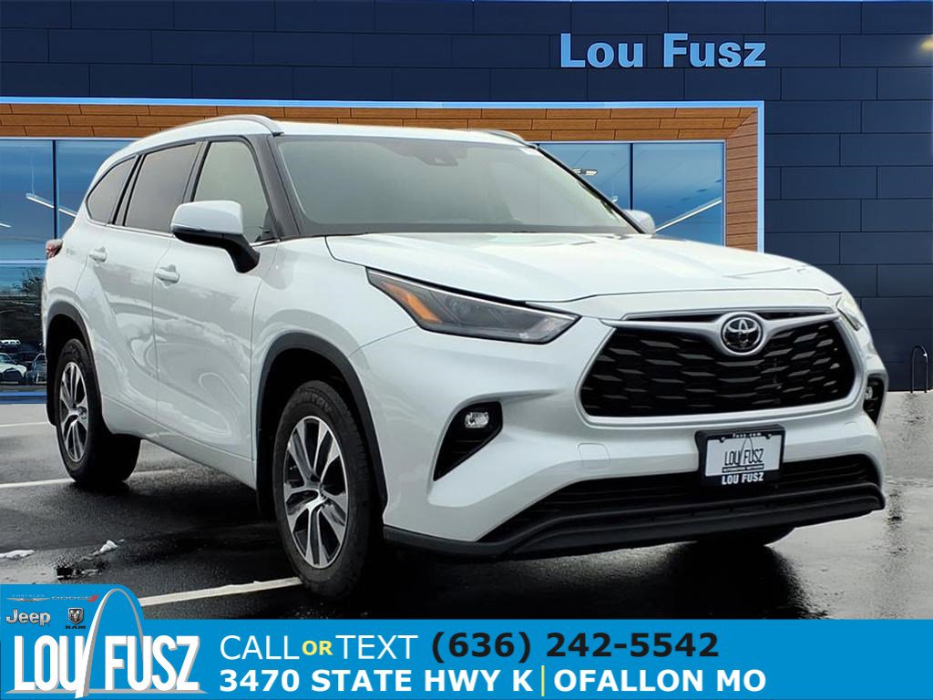 2022 Toyota Highlander XLE's photo