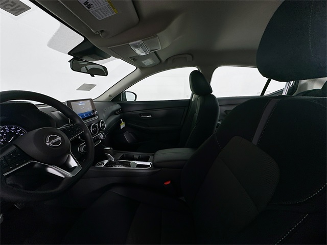 2025 Nissan Sentra SV photo 22