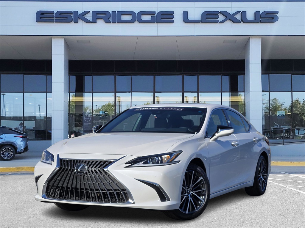 2025 Lexus ES Hybrid 300h's photo