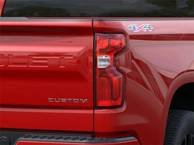 2026 Chevrolet Silverado Custom photo 11