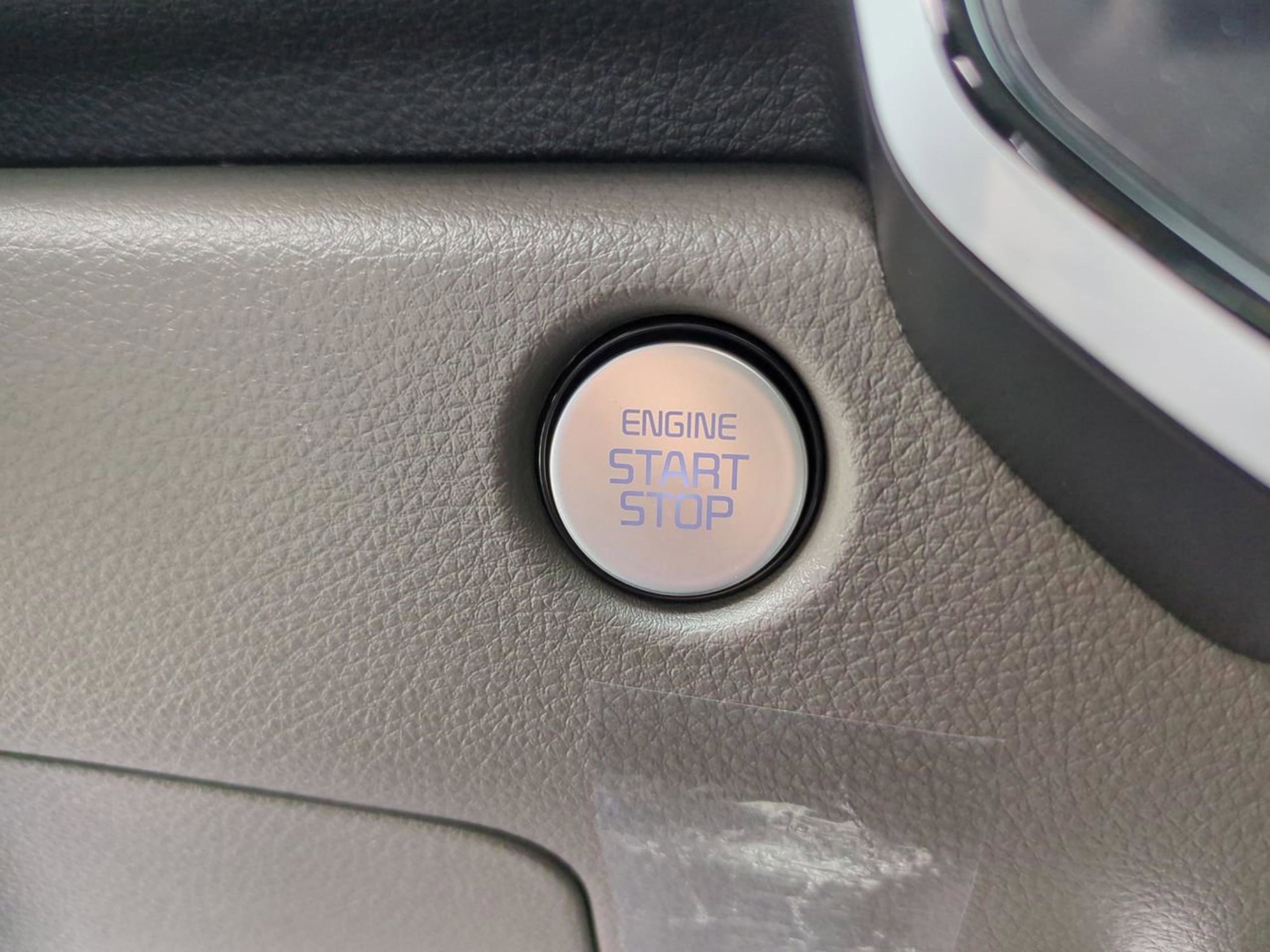 2026 Kia Carnival LX photo 26