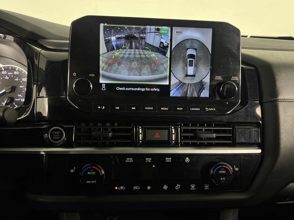 2022 Nissan Pathfinder SL photo 14