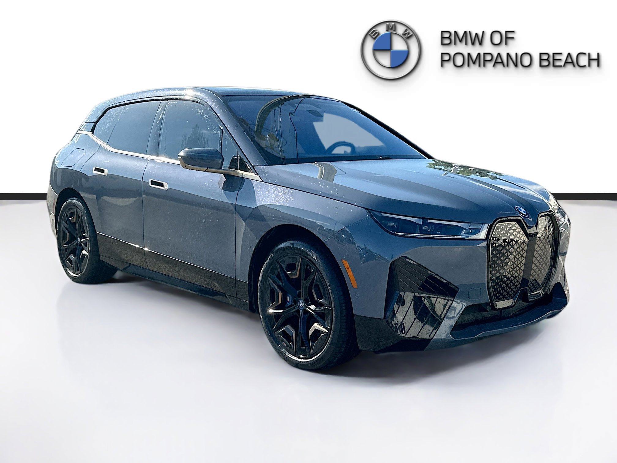 2024 BMW iX Base's photo