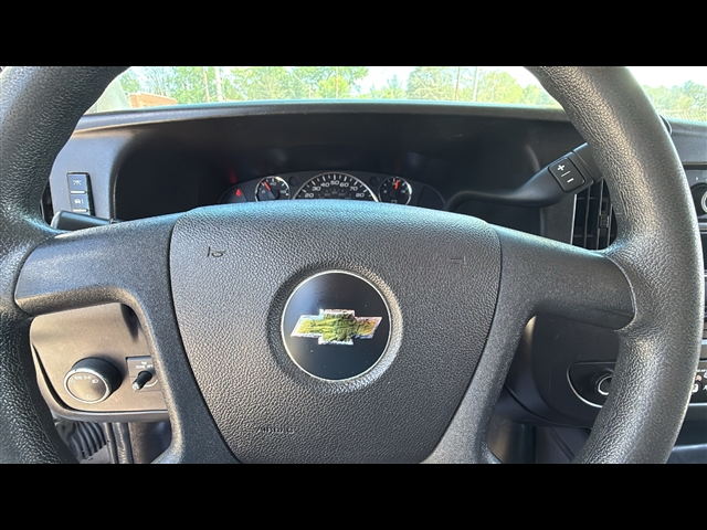 2021 Chevrolet Express Cargo 2500 photo 12