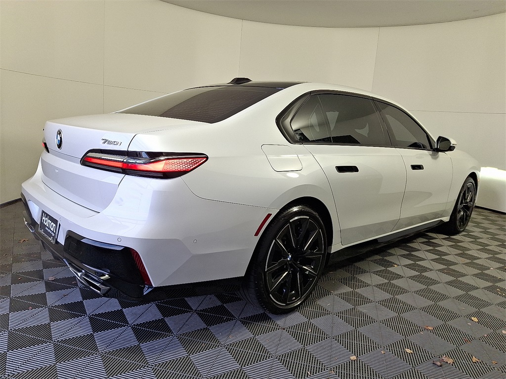 2023 Bmw 760i xDrive photo 3