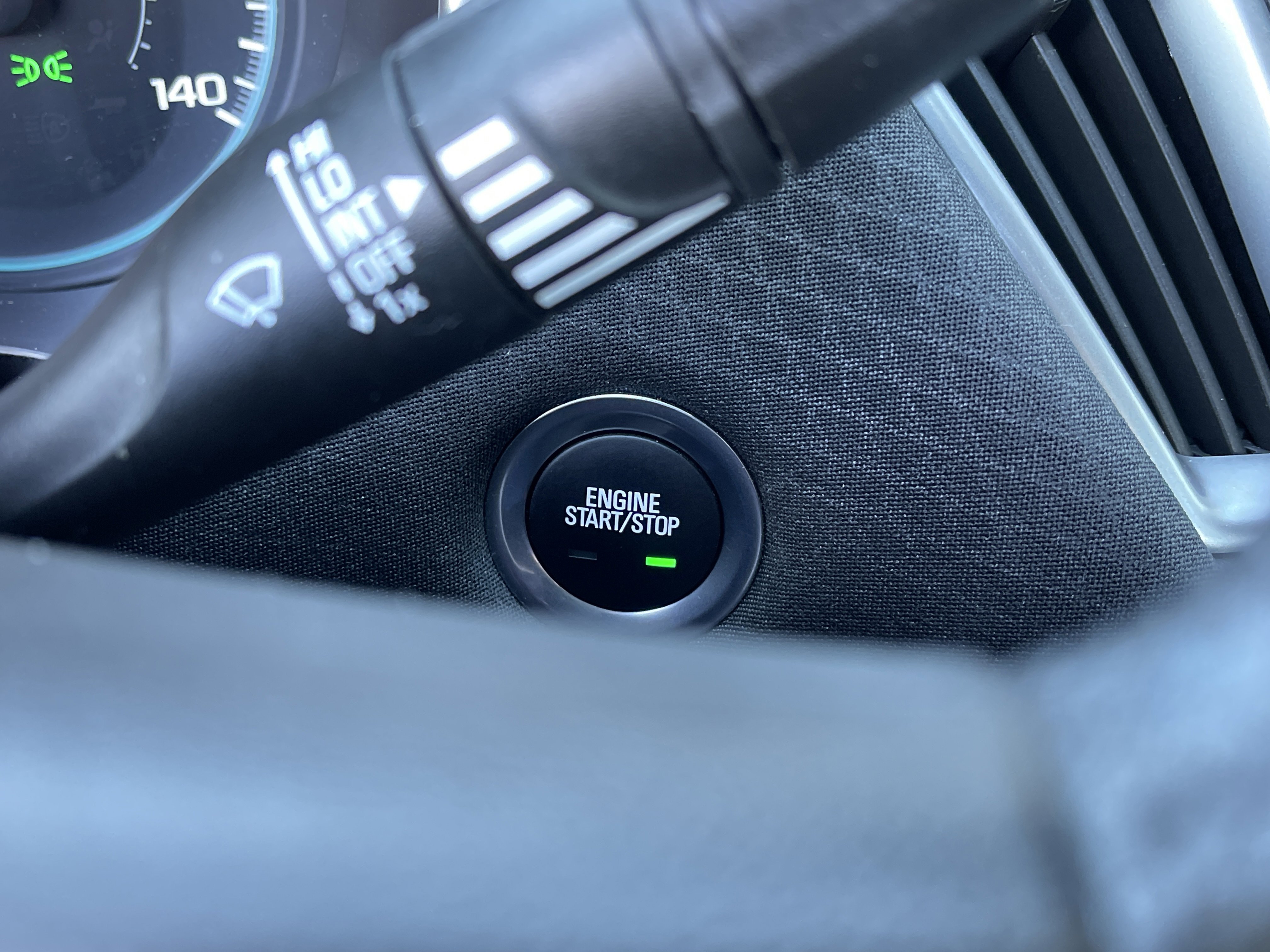 2025 Chevrolet Malibu 1LT photo 4