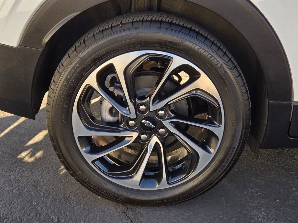 2022 Chevrolet Bolt EUV Premier photo 3