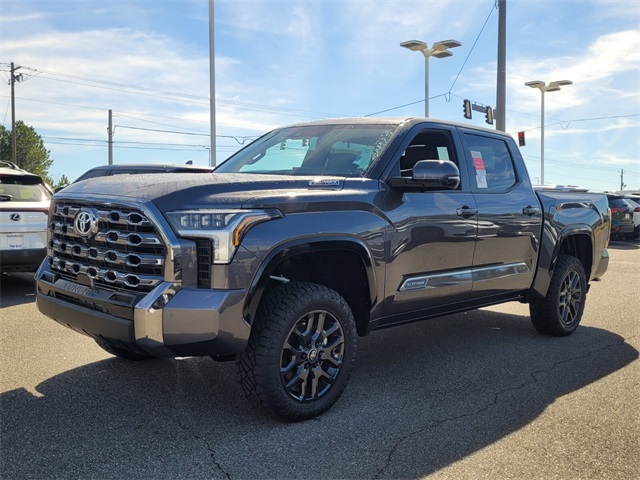 2025 Toyota Tundra Platinum CrewMax photo 3