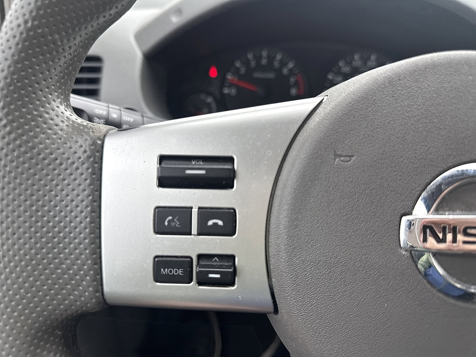 2020 Nissan Frontier SV photo 15