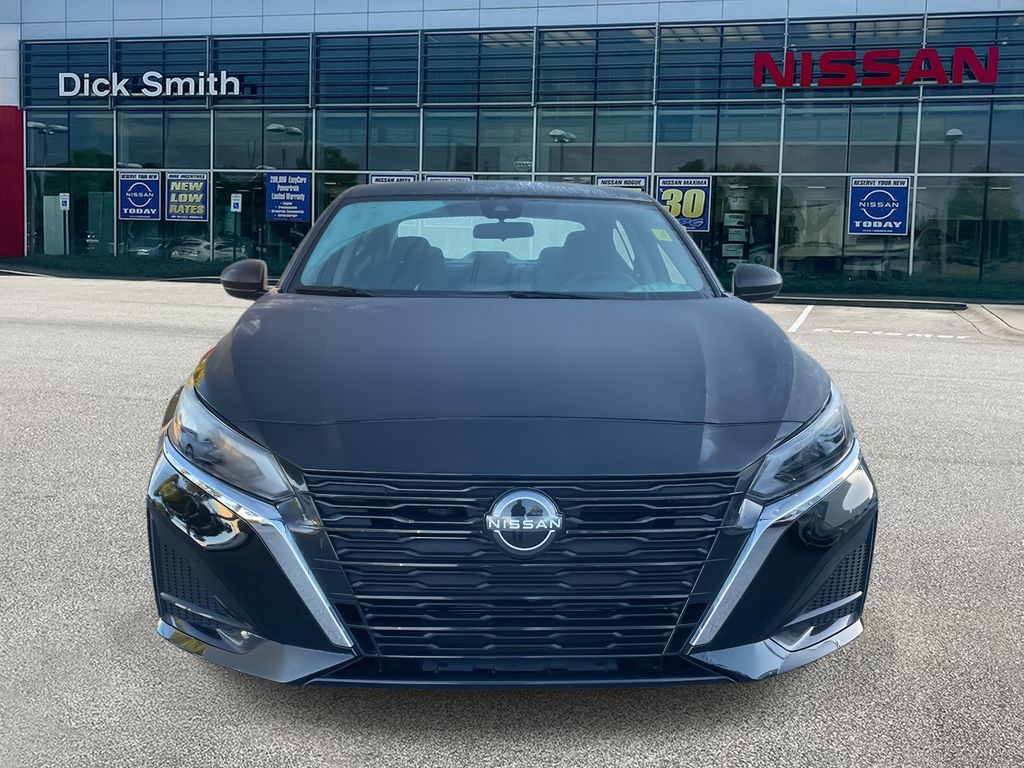 2024 Nissan Altima 2.5 SV photo 2