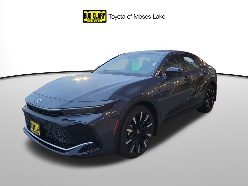 2026 Toyota Crown Platinum's photo