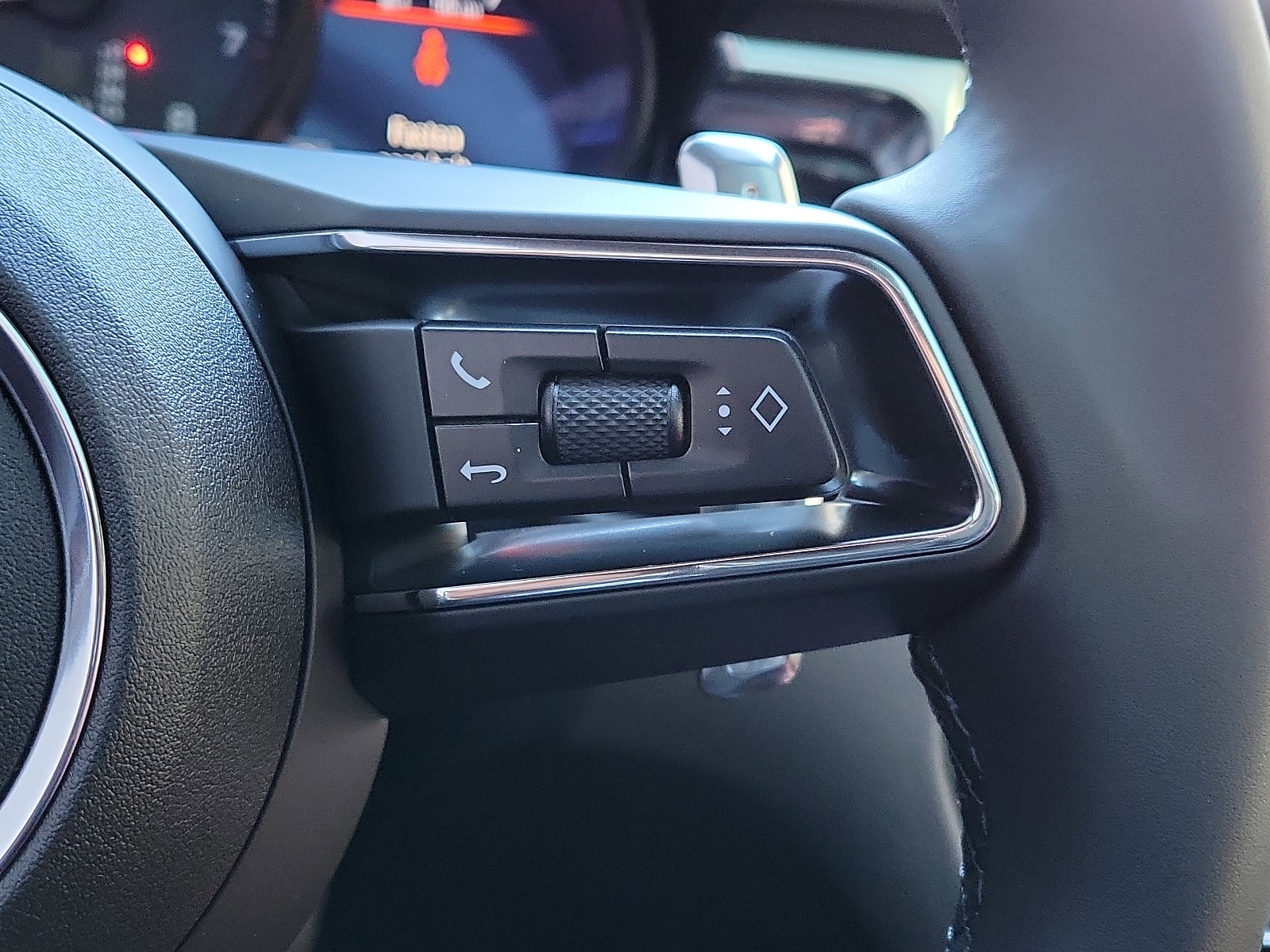 New 2025 Porsche Macan Sport Utility in Cherry Hill P53363 Porsche