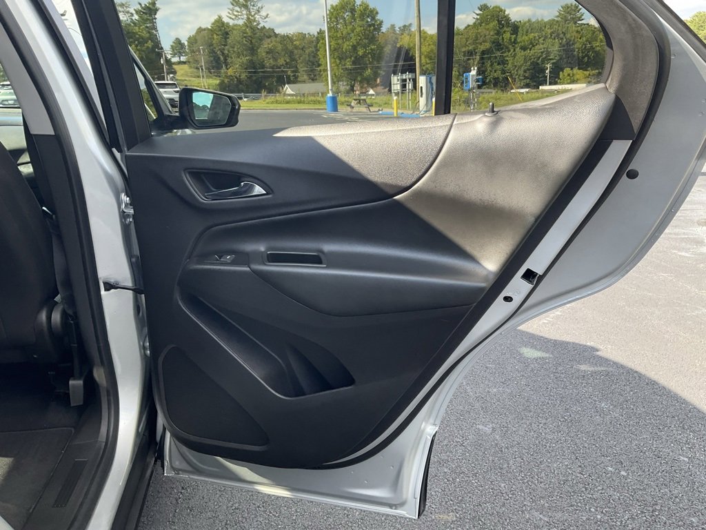 2022 Chevrolet Equinox LT photo 5