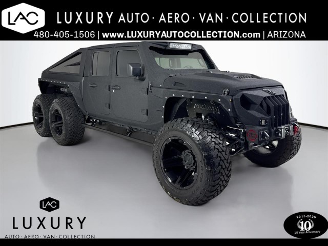 2023 Jeep Gladiator HELLFIRE 6X6 | Custom Interior | Matte Black Exterior