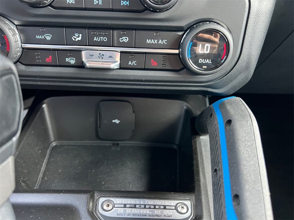 2023 Ford Bronco Outer Banks photo 21