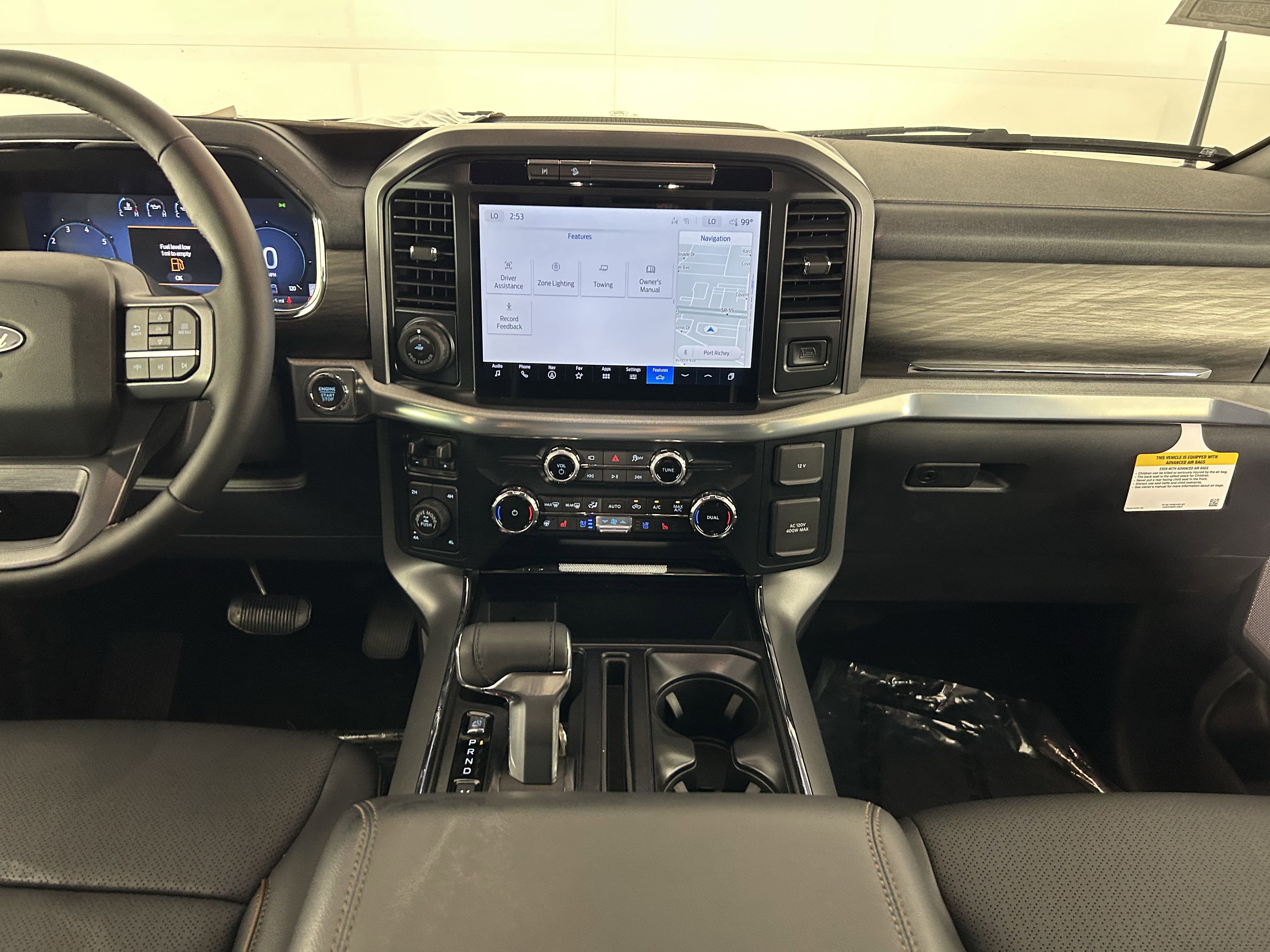 2025 Ford F-150 Lariat photo 13