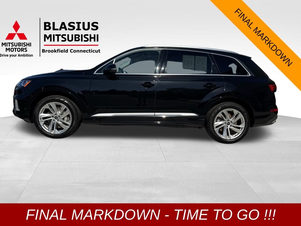 2022 Audi Q7 45 Premium photo 2