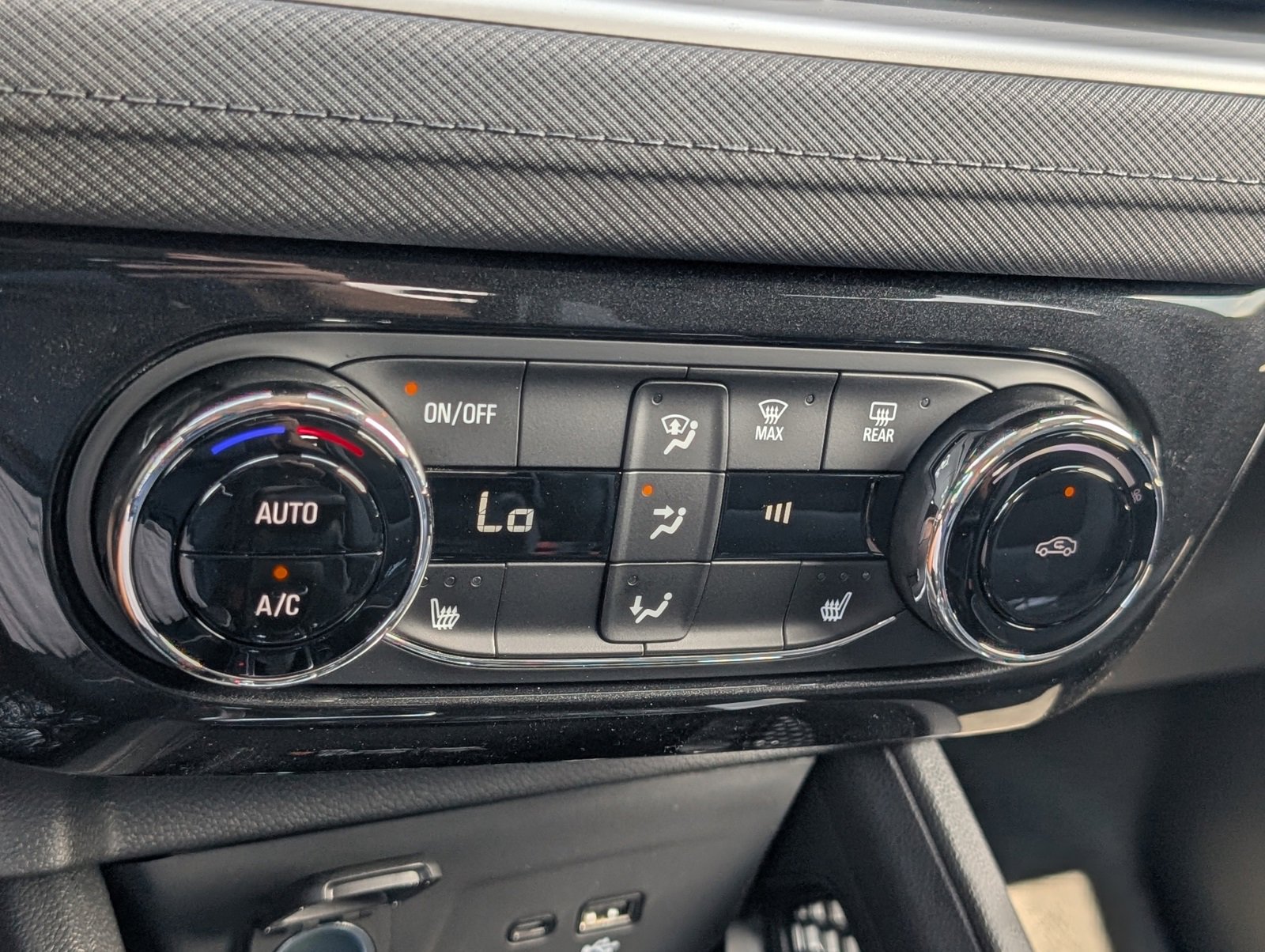 2026 Chevrolet Trailblazer LT photo 10