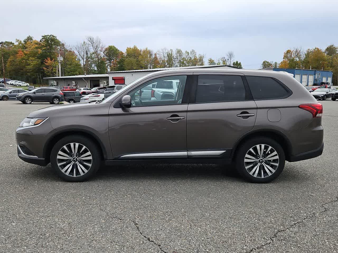 Used 2020 Mitsubishi Outlander SE with VIN JA4AZ3A30LZ010221 for sale in Waterville, ME