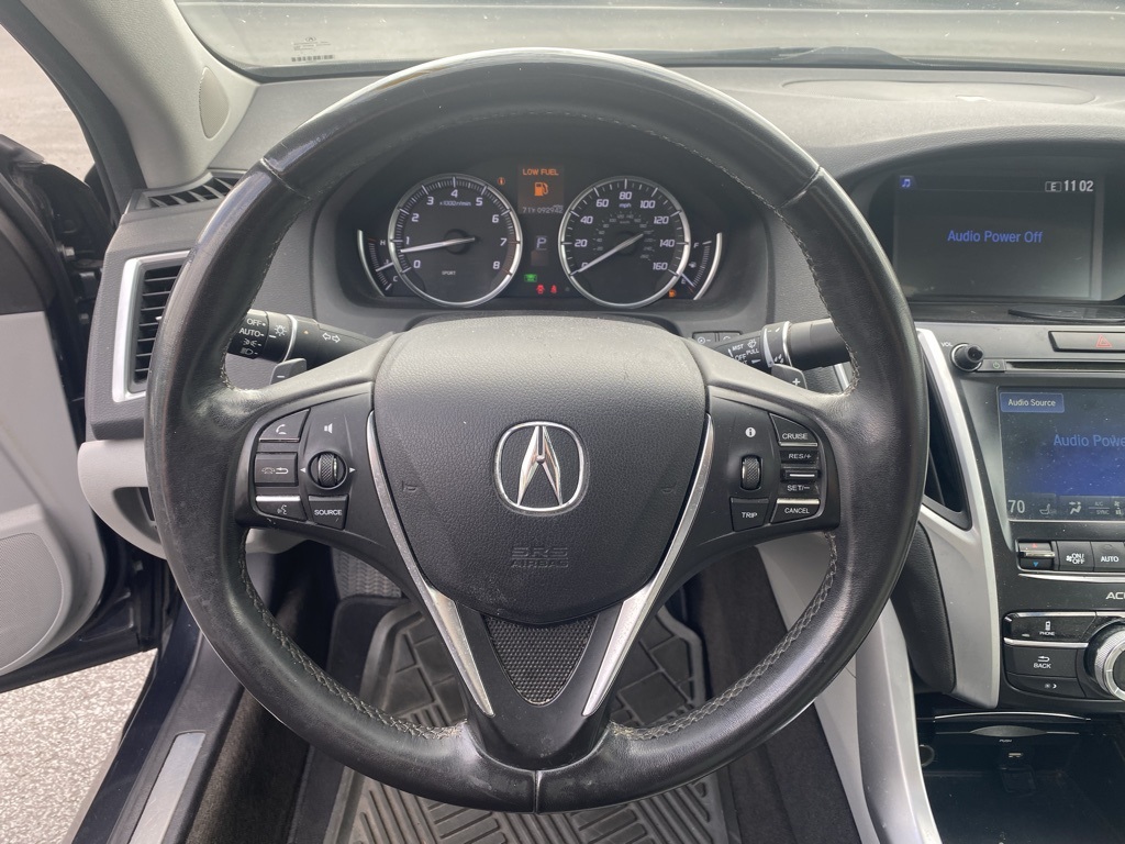 2015 Acura TLX photo 13