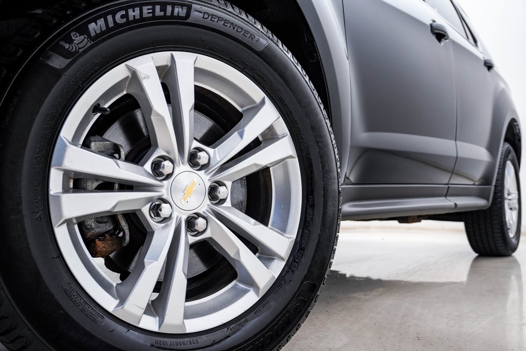 2014 Chevrolet Equinox LS photo 3