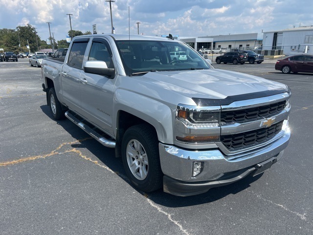 2017 Chevrolet Silverado 1500 LT photo 6
