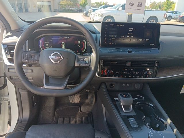 2026 Nissan Rogue Platinum photo 25