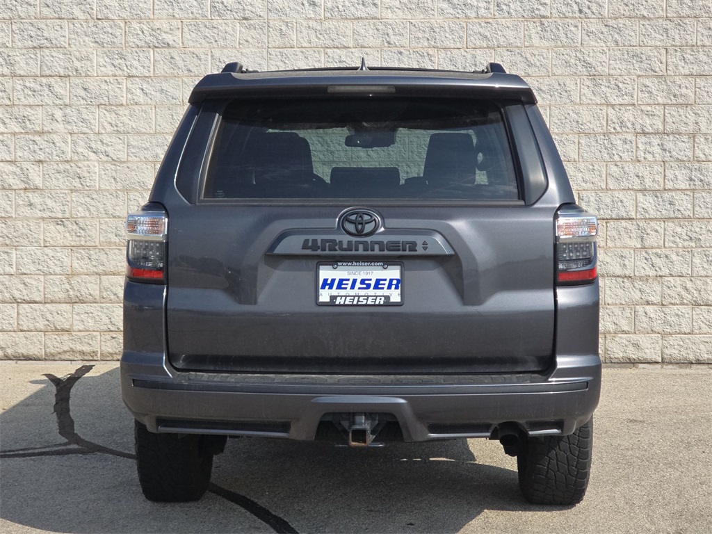 2022 Toyota 4Runner TRD Sport 4WD photo 9