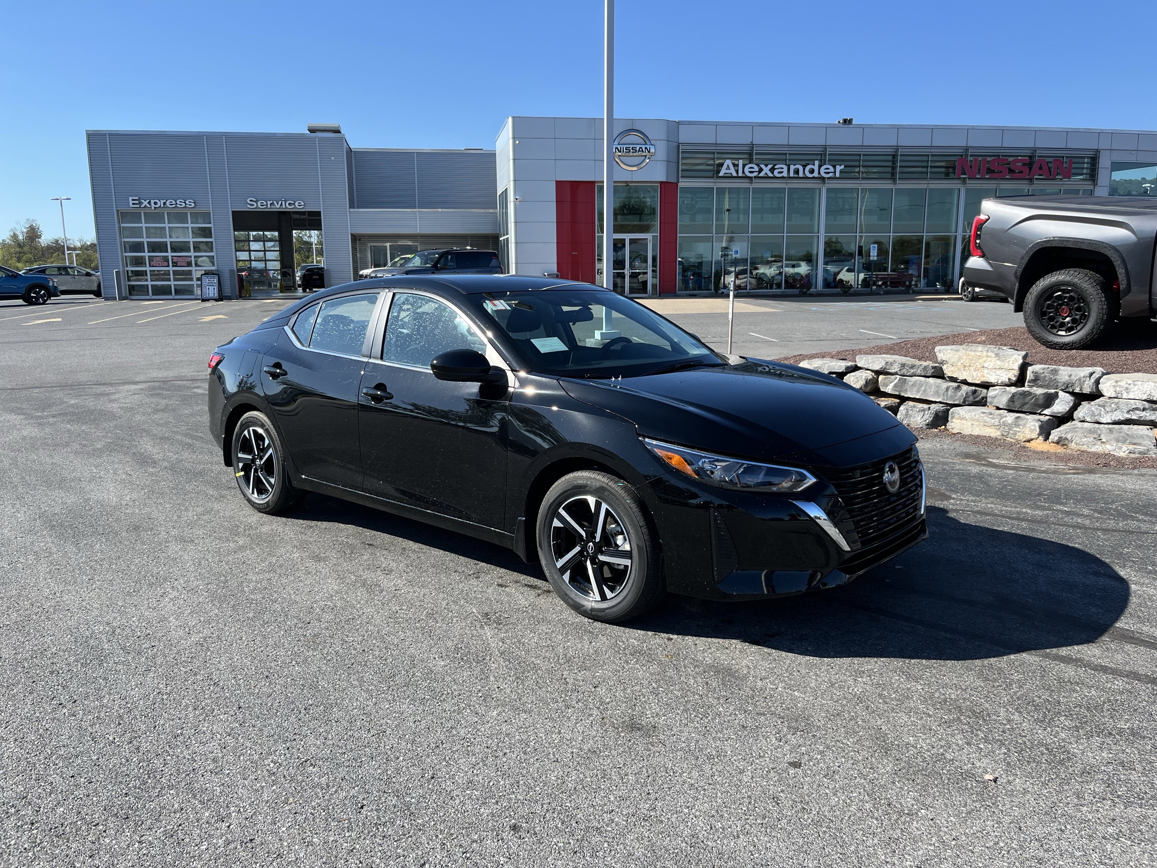 2025 Nissan Sentra SV's photo