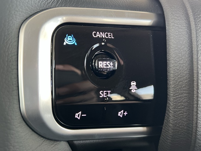 2025 Nissan Armada SV photo 20