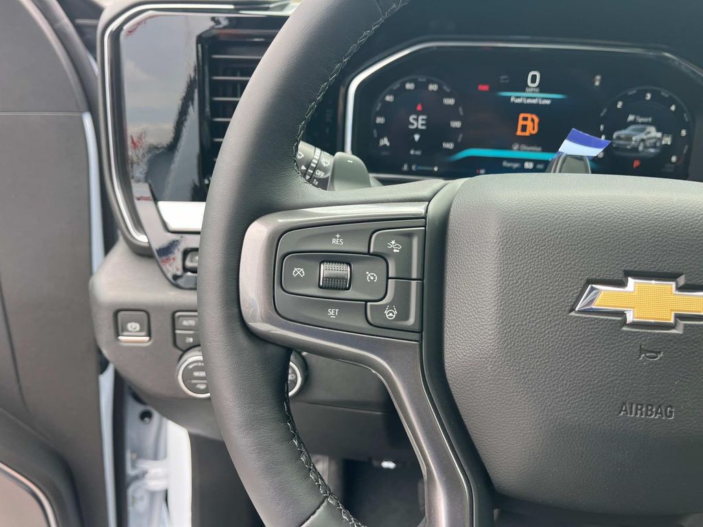 2026 Chevrolet Silverado 1500 High Country photo 16