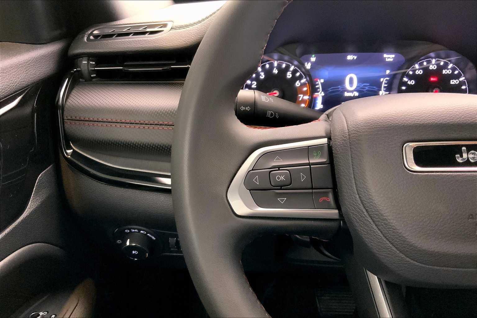 2024 Jeep Compass Trailhawk photo 20