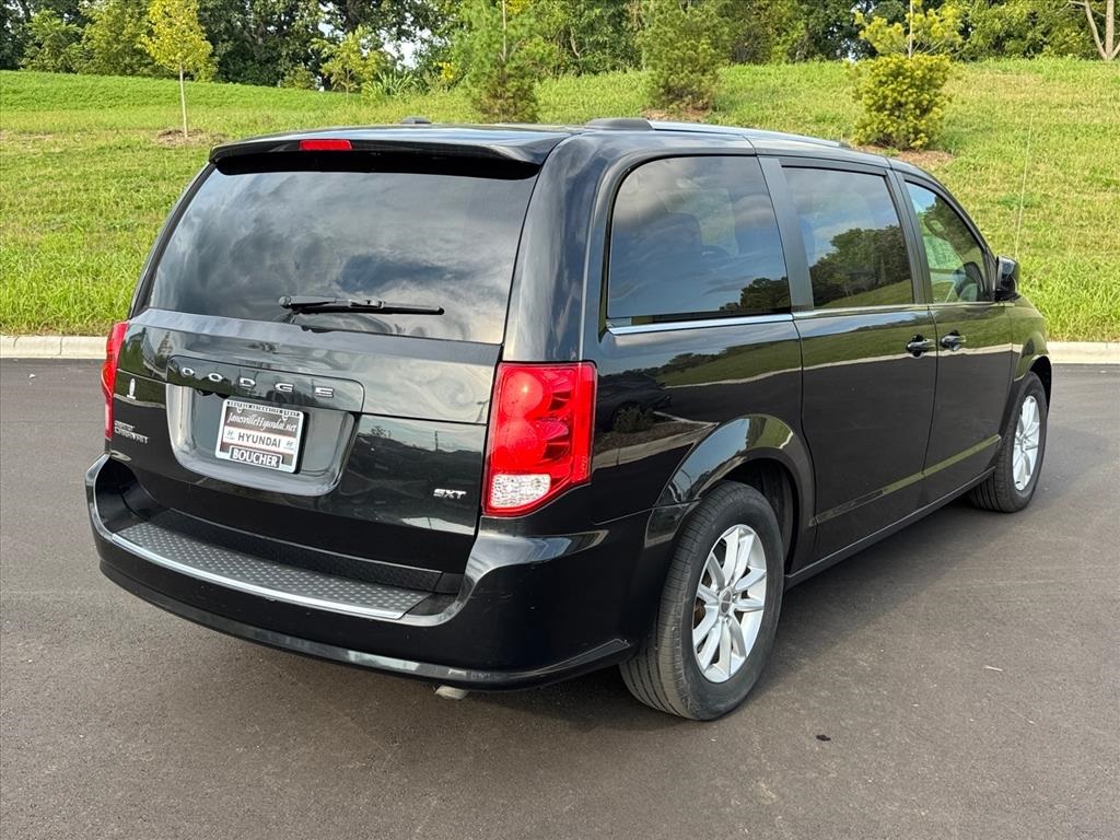 2020 Dodge Grand Caravan SXT photo 3