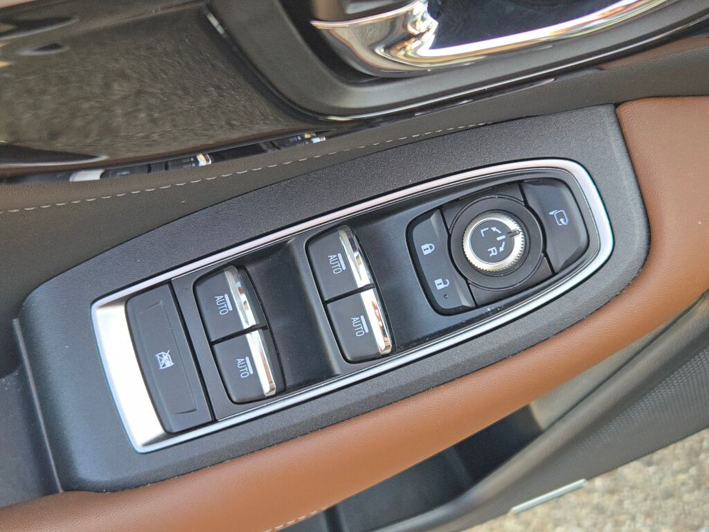 2023 Subaru Outback Touring photo 18