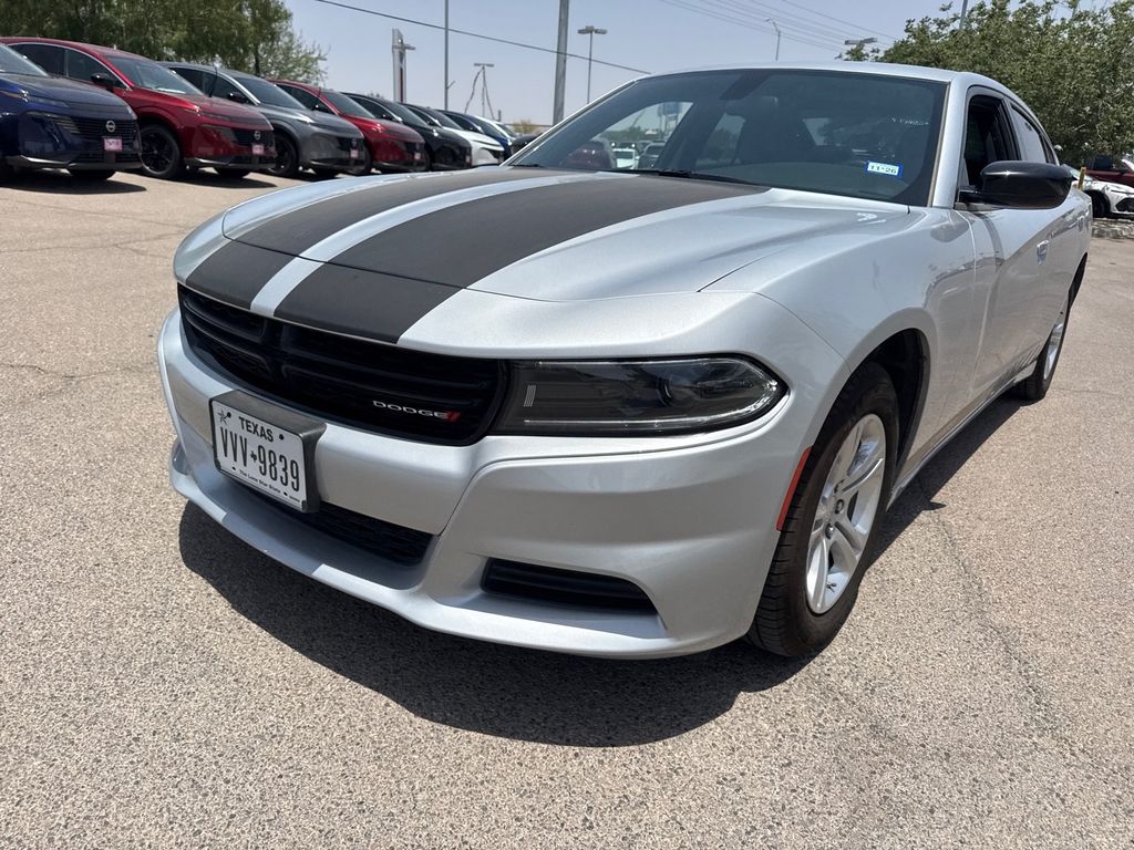 2023 Dodge Charger SXT photo 2