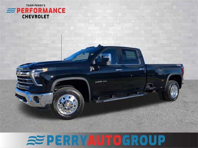 2026 Chevrolet Silverado 3500HD LTZ's photo