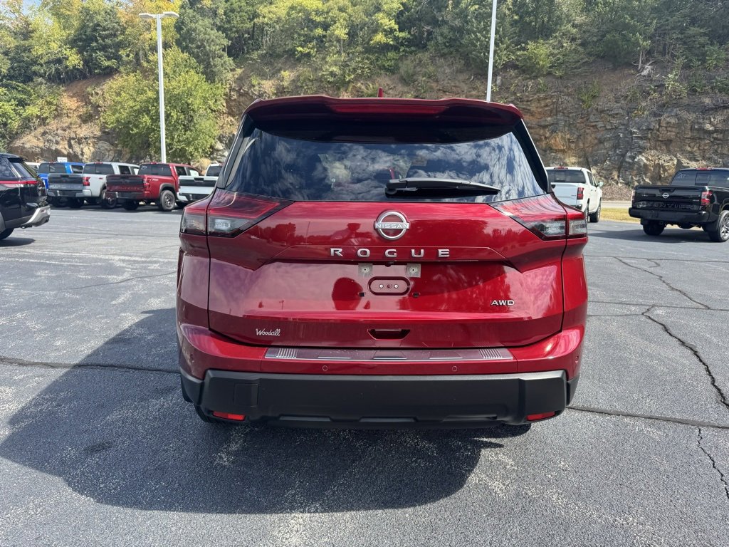 2025 Nissan Rogue SV photo 5