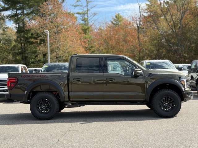 2025 Ford F-150 Raptor photo 2