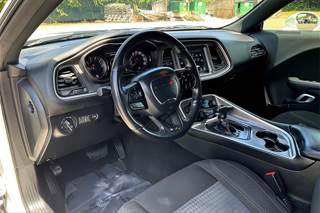 2022 Dodge Challenger SXT photo 14