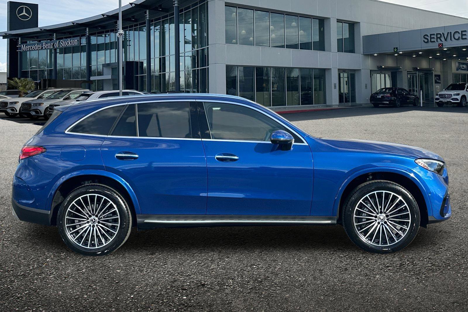 New 2025 STARLING BLUE Mercedes-Benz 300 image 3