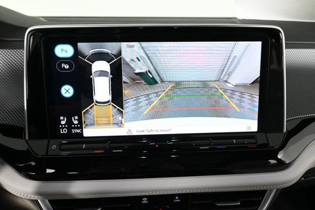 2025 Volkswagen Atlas Cross Sport SEL Premium R-Line photo 3