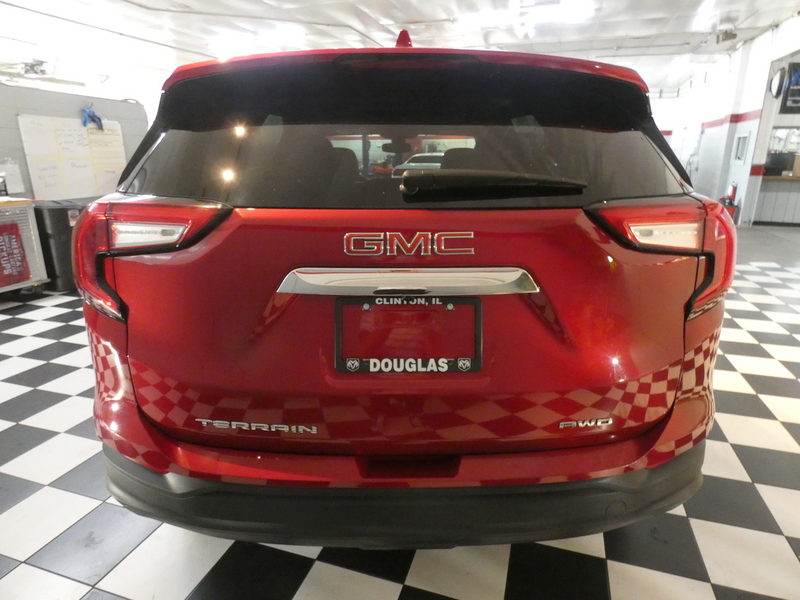 2024 Gmc Terrain SLE photo 3