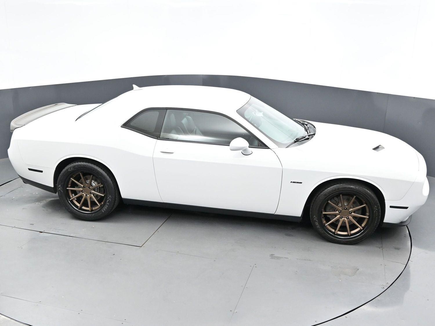 2018 Dodge Challenger R/T Plus photo 31